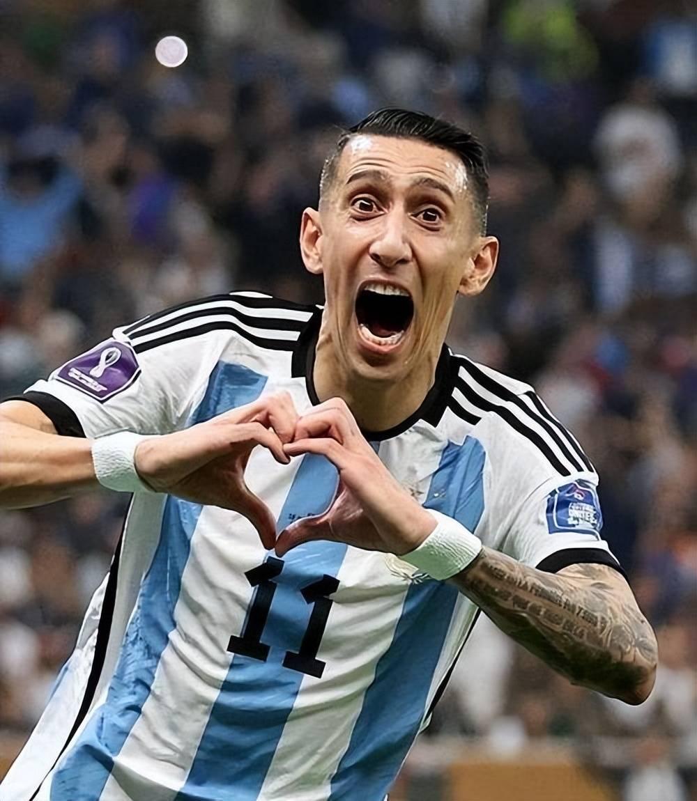 荷兰力克曼联,迪马利亚爆发神勇 荷兰力克曼联,迪马利亚爆发神勇