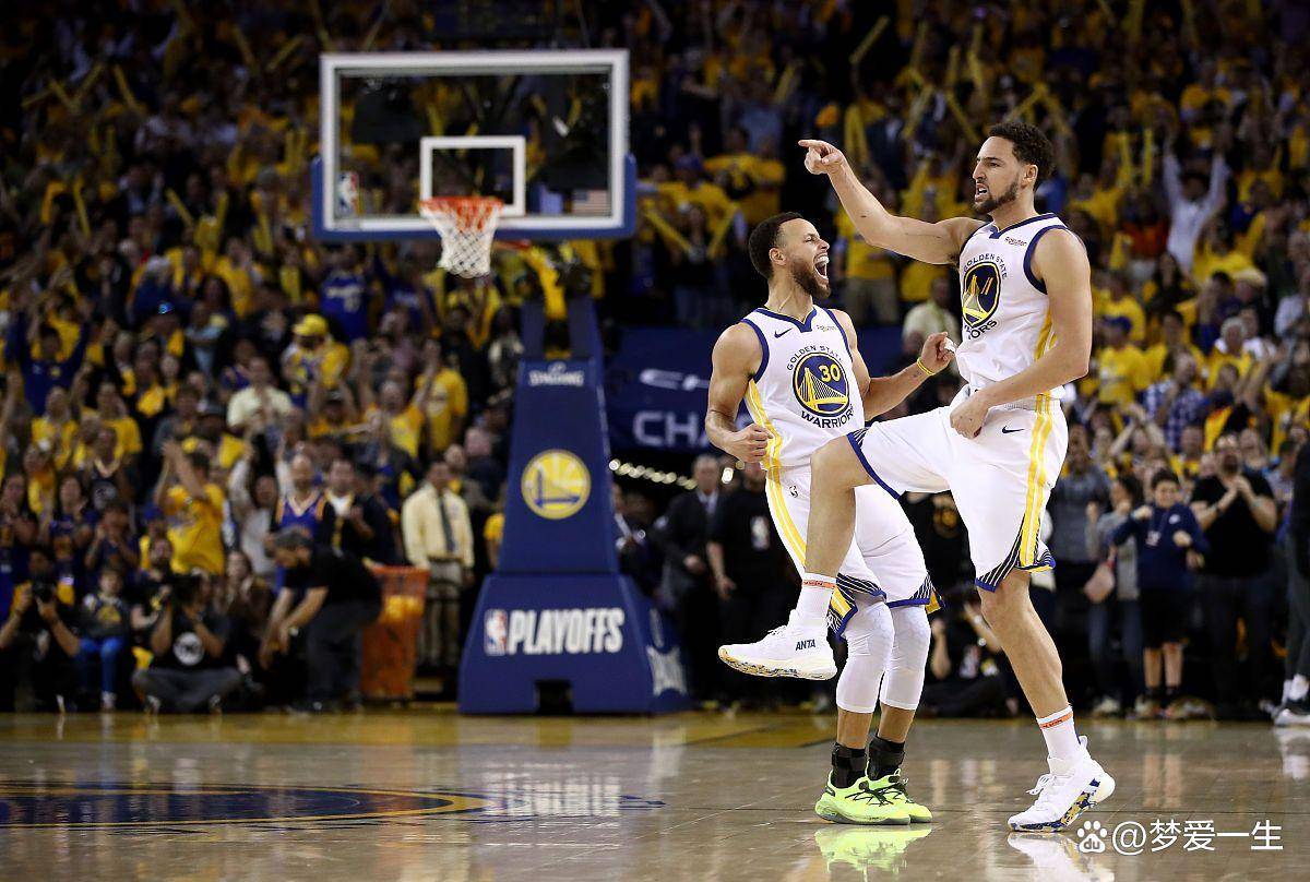 雷速赛事直播app-掘金完胜尼克斯，库里扛起全队