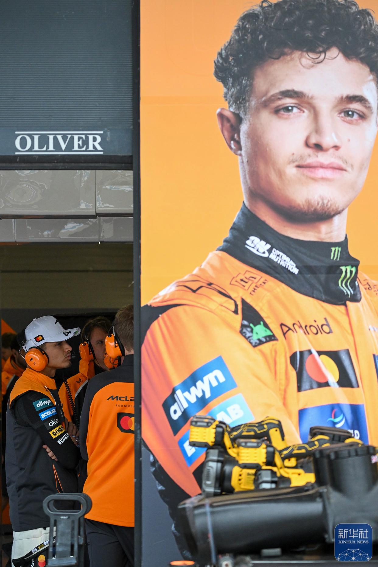 威廉姆斯险胜哈斯车队，拉塞尔高光表现