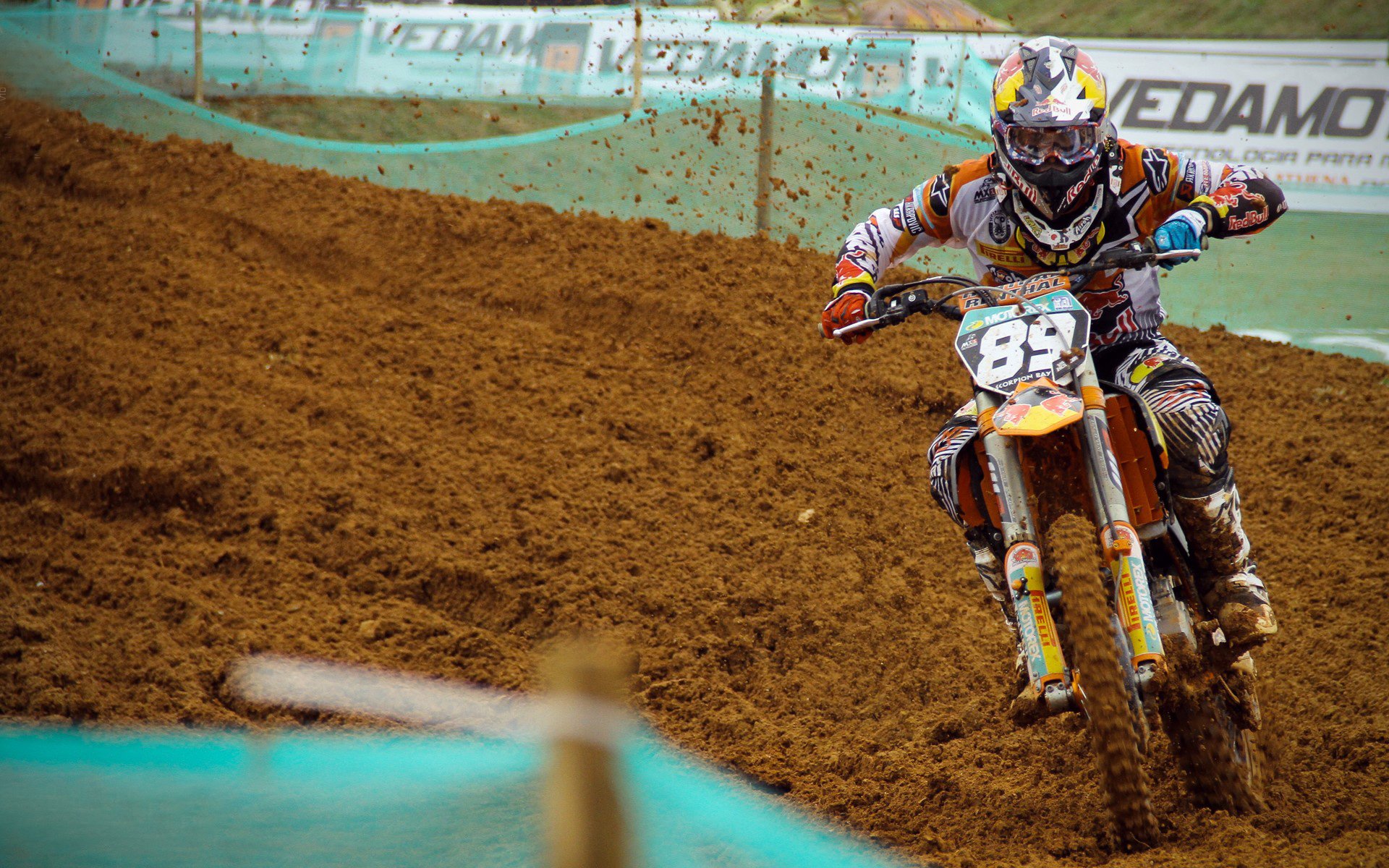 卡拉斯科闪耀中突之战，一粒进球背后的战术博弈与个人英雄主义